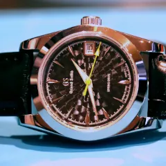 Watch 3-gsy